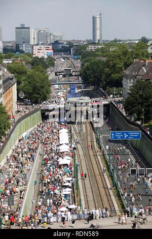 Still-Leben Ruhrschnellweg kunst Event auf der Autobahn A40, der größten Veranstaltung der Kulturhauptstadt Ruhr2010, Essen Stockfoto