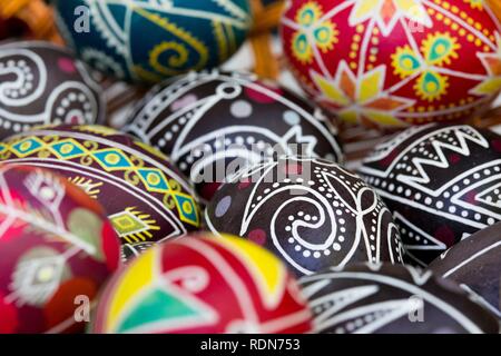 Ostereier mit ukrainischen Ornament Nahaufnahme Stockfoto