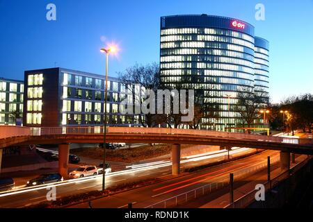 Neuer Sitz von EON Ruhrgas AG, knapp 2 000 Mitarbeiter in das neue Verwaltungsgebäude im Oktober 2010 Stockfoto