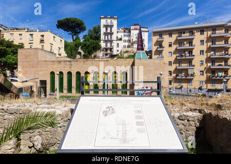 Neapel (Italien) - 'Metro dell'arte ist die S-Bahn Linie 1, eine Attraktion mit ihren Stationen und künstlerische Werke. Salvator Rosa Station Stockfoto