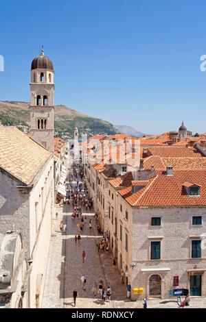 Hauptstraße Stradun in der historischen Altstadt von Dubrovnik, südlichen Dalmatien, Adriaküste, Kroatien, Europa Stockfoto