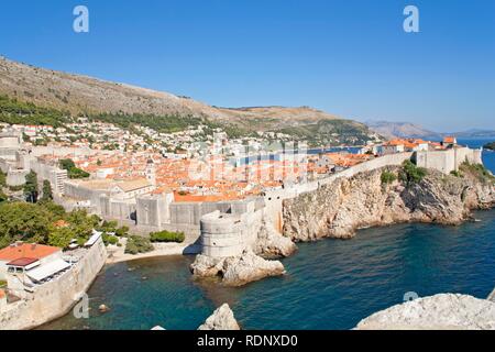 Mit Blick auf die Altstadt von Dubrovnik aus Fort St Lawrence, südlichen Dalmatien, Adriaküste, Kroatien, Europa Stockfoto