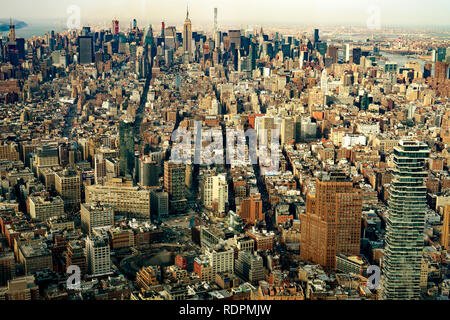 Luftaufnahme von Manhattan New York City in der breiten Ansicht Stockfoto