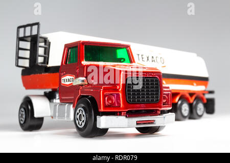 Matchbox Super Kings K-16 Ford LTS artikuliert Tanker "Texaco" Stockfoto