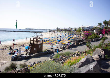 Strand Playa Blanca auf Lanzarote, Kanarische Inseln, Spanien Stockfoto