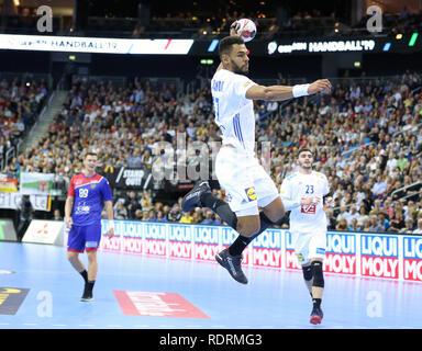 Deutschland. Berlin, Deutschland. 17. Jan 2019. IHF Handball Men's World Championship, Berlin, Deutschland. Adrien Dipanda für Frankreich Credit: Mickael Chavet/Alamy leben Nachrichten Stockfoto