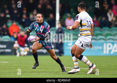 Sixways Stadion, Worcester, Großbritannien. 19. Jan 2019. European Challenge Cup, Worcester vs Stade Francais; Kylan Hamdaoui Stade Francais Paris in Aktion während des heutigen match Credit: Craig Thomas/news Bilder Credit: Aktuelles Bilder/Alamy Live News Credit: Aktuelles Bilder/Alamy leben Nachrichten Stockfoto