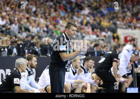 Deutschland. Deutschland, 19. Januar 2019. Deutschland headcoach Christian Prokop reagiert Credit: Mickael Chavet/Alamy leben Nachrichten Stockfoto