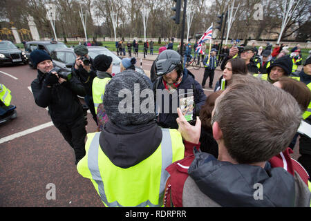 London, Großbritannien. 19. Januar 2019. Gelbe Weste protsters März um Central London: George Cracknell Wright/Alamy leben Nachrichten Stockfoto