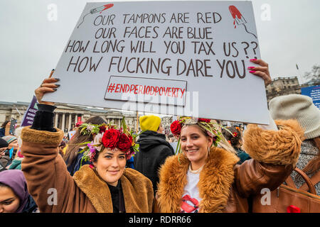 London, Großbritannien. 19. Januar 2019. Tampon Steuern - März der Londoner Kapitel der Frauenbewegung organisiert eine "Brot und Rosen" März in Memory Der 1912 Proteste, revoutionized Arbeitnehmer Rechte für Frauen und gegen die Sparpolitik. Credit: Guy Bell/Alamy leben Nachrichten Stockfoto