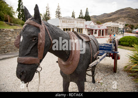 Szene in der alten historischen Bezirk von Cromwell Cromwell, Central Otago, Neuseeland. Stockfoto