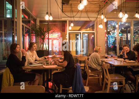 Shepherd ist ein neues Restaurant in der hannahs Factory Gasse in Te Aro, Wellington, Neuseeland. Stockfoto