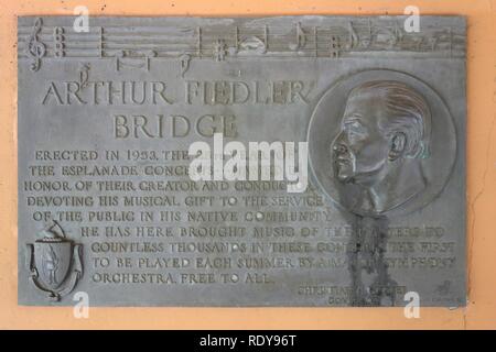 Arthur Fiedler Brücke Plakette - Charles River Esplanade - Boston, MA - Stockfoto