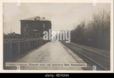 Astapovo Bahnhof, auf der rechten Seite ist das Haus, in dem Lew Nikolajewitsch (Tolstoi) starb Stockfoto