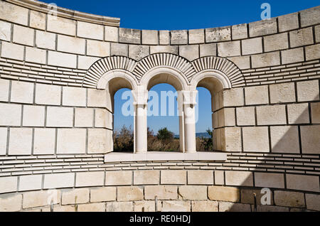 Die Ruinen der großen Basilika an der alten bulgarischen Hauptstadt Pliska Stockfoto