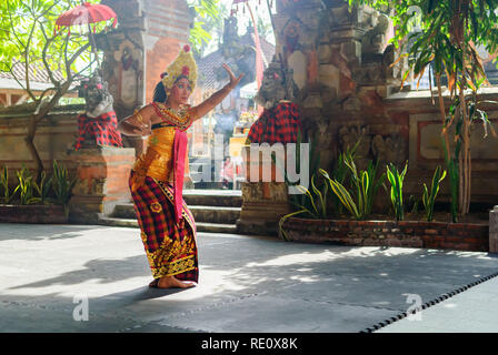 Barong Tanz Performance in Ubud, Bali, Indonesien Stockfoto