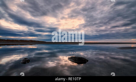 Farbe Bild eines schönen Sonnenuntergang mit Blick auf den Pazifischen Ozean in Nordkalifornien. Stockfoto