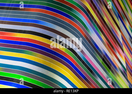 Bunte Kurven der Fassade der SLS-LUX Brickell Eigentumswohnungen auf Miami Avenue in Downtown, Miami Stockfoto