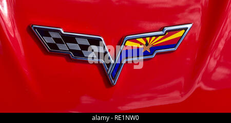 Chevrolet Corvette logo mit Arizona Flagge Farben auf der einen Seite rot Corvette Stockfoto