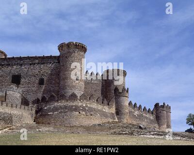 VISTA - CASTILLO Y RECINTO AMURALLADO - CONSTRUIDO POR EL MARQUES DE VILLENA - S XV - ARQUITECTURA MILITAR. Lage: CASTILLO. BELMONTE. Stockfoto