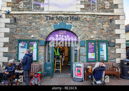 Moot Hall in Keswick Stadtzentrum, Nationalpark Lake District, Cumbria, England Stockfoto