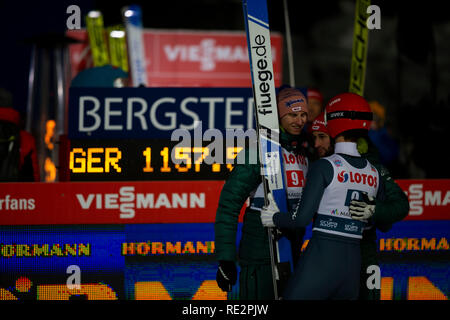 Zakopane, Polen. 19. Januar 2019. Das deutsche Team feiert die abschließenden Sprung, der Sie Führer des Teams HS-134 Wettbewerb für FIS Skisprung Weltcup am 19. Januar 2019, in Zakopane, Polen. Credit: Diogo Baptista/Alamy leben Nachrichten Stockfoto
