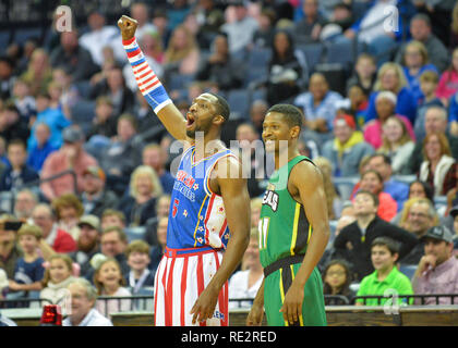 Memphis, TN, USA. Jan, 2019 18. Harlem Globetrotters vorwärts, Bulldog (5), cheers während der Ausstellung Spiel gegen die Washington Generäle bei der Fed Ex Forum in Memphis, TN. Kevin Langley/Sport Süd Media/CSM/Alamy Live News Credit: Cal Sport Media/Alamy leben Nachrichten Stockfoto