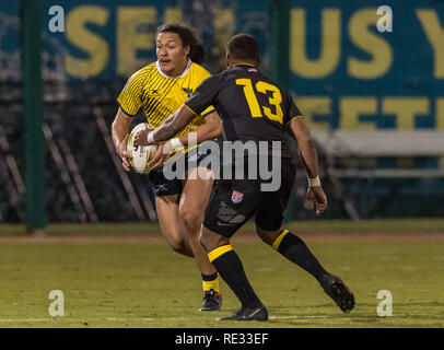 Glendale Raptors center Mika Kruse (13) Läuft der Ball während der Ausstellung Spiel zwischen den Glendale Raptors und das Houston SaberCats im Sternbild Feld, Sugar Land, Texas. Vollzeit Glendale Raptors beat Houston SaberCats 36-21. © Maria Lysaker - Cal Sports Media Stockfoto