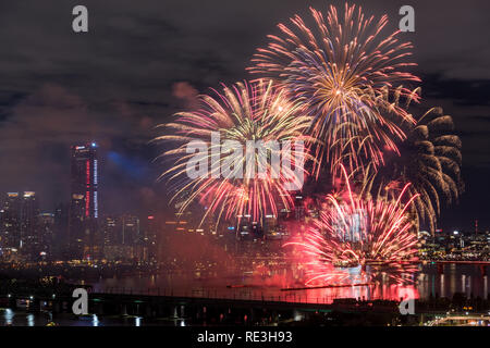 Seoul Fireworks Festival in Han River. Stockfoto