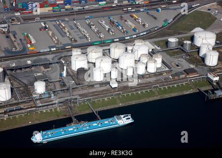 Duisport, Hafen und Logistik Zentrum, Ruhrort Binnenhafen am Rhein, der größte Binnenhafen der Welt Stockfoto