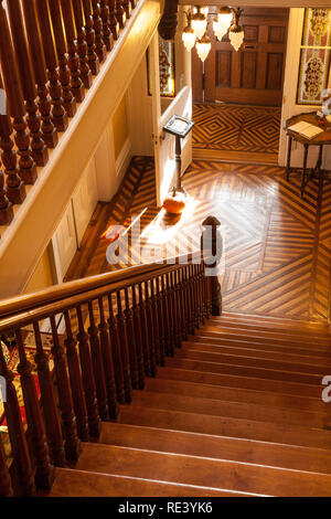 Dekorative, Geländer und Treppe, Landmark Inn, Bed and Breakfast, Cooperstown, New York Stockfoto