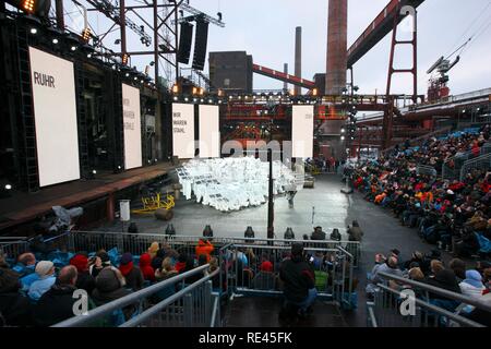 Generalprobe der Kick-off-Veranstaltung für die Kulturhauptstadt 2010, Kokerei Zollverein Kokerei, ein Teil der Zeche Stockfoto