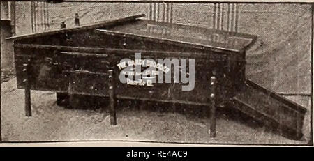 . Die östliche poultryman. Geflügel Zeitschriften; Obst Zeitschriften. Die östliche POULTRYMAN. Kranke eine starke Kombination. Nach Absprache können Sie alle drei (3) Der toUowine ein Jahr für nur 50 cts. Nie ein Angebot wie dieses vor. Fancy Vögel, Hopkinsville. Ky. Das führende Organ der Süden. Drei Jahre alt, gut etablierte und wohlhabenden, 36 bis 40 Seiten pro Monat. Michigan Geflügel Züchter. Battle Creek, Michigan gegründet 1885. Der Herausgeber hat sich 14 Jahre ol seinen eniii-e Zeit und Aufmerksamkeit für das Geflügel nt^'j.^ versuchen. Es ist ein Erfolg, 24 Seiten. Die östliche Poultryman. Fr Stockfoto