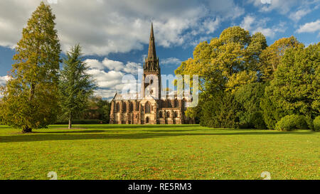 Die Kapelle am Clumber Park im Herbst Stockfoto