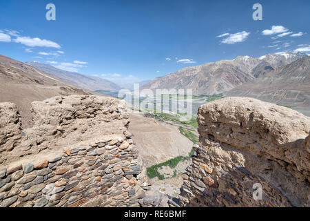 Yamchun Schloss in den Wakhan Korridor mit Blick auf Afghanistan, in Tadschikistan im August 2018 genommen, hdr genommen Stockfoto