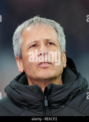 Leipzig, Deutschland. 19. Jan 2019. Lucien FAVRE, Koch-Trainer BVB in halber Größe, Porträt, RB LEIPZIG - Borussia Dortmund - DFL-Bestimmungen verbieten die Verwendung von Fotografien als BILDSEQUENZEN und/oder quasi-VIDEO - 1. Deutschen Fußball-Bundesliga, Leipzig, Deutschland, Januar 19, 2019 Saison 2018/2019, Spieltag 18, BVB, Red Bull, © Peter Schatz/Alamy leben Nachrichten Stockfoto