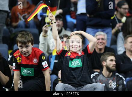 Köln, Deutschland. 19 Jan, 2019. firo: 19.01.2019, Handball: Wm Wm-Hauptrunde Deutschland - Island. FAns Deutschland | Verwendung der weltweiten Kredit: dpa/Alamy leben Nachrichten Stockfoto