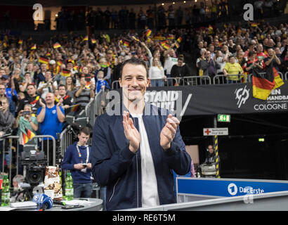 Köln, Deutschland. Jan, 2019 20. Dominik Klein, ARD handball Expert, ehemaliger Handballspieler, Klatschen, Klatschen, hauptrunde Gruppe I, Deutschland (GER) - Island (ISL) 24-19, am 19.01.2019 in Köln/Deutschland. Handball WM 2019, vom 10.01. - 27.01.2019 in Deutschland/Dänemark. | Verwendung der weltweiten Kredit: dpa/Alamy leben Nachrichten Stockfoto