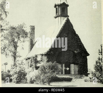 . Preiselbeeren;: die nationalen cranberry Magazin. Preiselbeeren. Der Tourist - berühmte Evangeline Kirche in Grand Pre Memorial Park befindet sich in der Nähe der Cranberry Industrie im Annapolis Valley. (CRANBERRIES Foto) 16. Bitte beachten Sie, dass diese Bilder sind von der gescannten Seite Bilder, die digital für die Lesbarkeit verbessert haben mögen - Färbung und Aussehen dieser Abbildungen können nicht perfekt dem Original ähneln. extrahiert. Portland, CT [etc. ]: Taylor Pub. Co [etc. ] Stockfoto