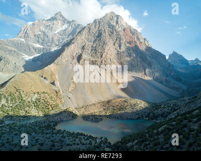 Alaudin See im Fann Mountains, in Tadschikistan im August 2018 genommen, hdr genommen Stockfoto