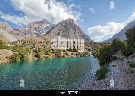 Alaudin See im Fann Mountains, in Tadschikistan im August 2018 genommen, hdr genommen Stockfoto