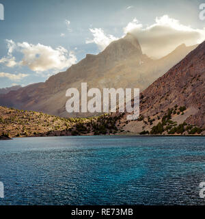 Alaudin See im Fann Mountains, in Tadschikistan im August 2018 genommen, hdr genommen Stockfoto