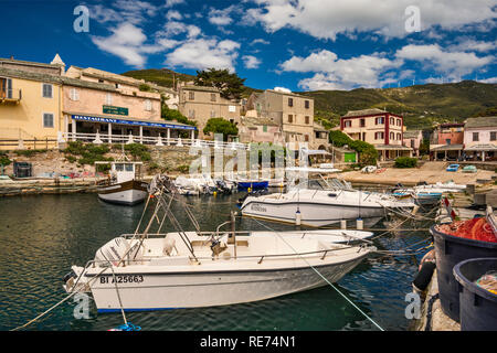 Boote an der Marina in Centuri-Port im Dorf Bastia, Cap Corse, Corsica, Frankreich Stockfoto