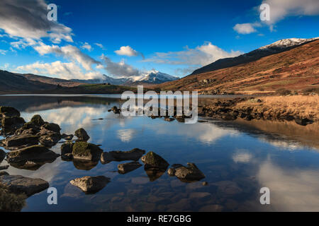 Snowdon über von Llyn Mymbyr, Wales Stockfoto