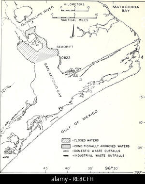 . Kooperative Golf von Mexiko Mündungs- bestand und Studie, Texas: Bereich Beschreibung / Richard A. Diener. Ästuare Texas. Abbildung 42. - Die Bucht von San Antonio mit bekannten Quellen der Verschmutzung (siehe Tabelle 22) und Gewässern geschlossen - oder bedingt genehmigt - zu shellfishing. (Geändert von Texas Wasserqualität Vorstand Daten und von Texas Board of Health Karten.) 60. Bitte beachten Sie, dass diese Bilder sind von der gescannten Seite Bilder, die digital für die Lesbarkeit verbessert haben mögen - Färbung und Aussehen dieser Abbildungen können nicht perfekt dem Original ähneln. extrahiert. Diener, Ric Stockfoto