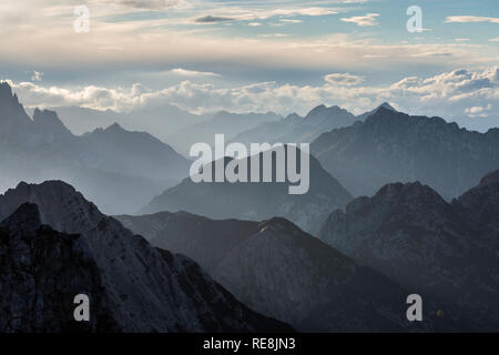 Blick vom Pass Mangrt, Slowenien Stockfoto