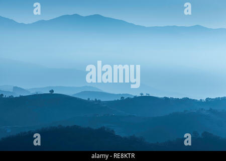 Misty Morning, Blagoevgrad, Bulgarien Stockfoto