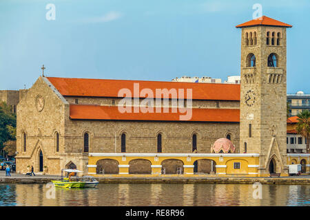 Evangelismos Kirche, Mandraki Hafen, Rhodos, Griechenland Stockfoto