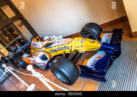 FONTVIEILLE, MONACO - Jun 2017: gelb blau Renault FORMEL 1 F1 in Monaco Top Cars Collection Museum. Stockfoto