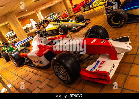 FONTVIEILLE, MONACO - Jun 2017: Weiß Rot TOYOTA FORMEL 1 F1 in Monaco Top Cars Collection Museum. Stockfoto
